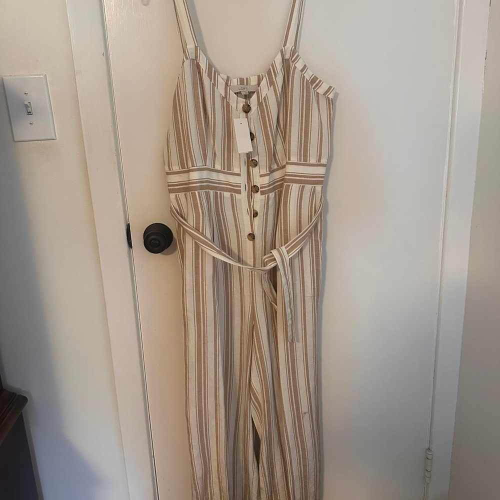 LOFT‎ cream and tan striped linen jumpsuit with tie waist Size 8